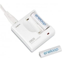 SANYO Eneloop CARGADOR DE VIAJE
