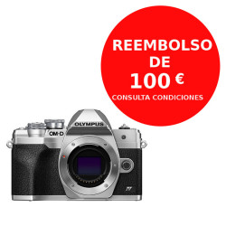 OLYMPUS E-M10 Mark IV...